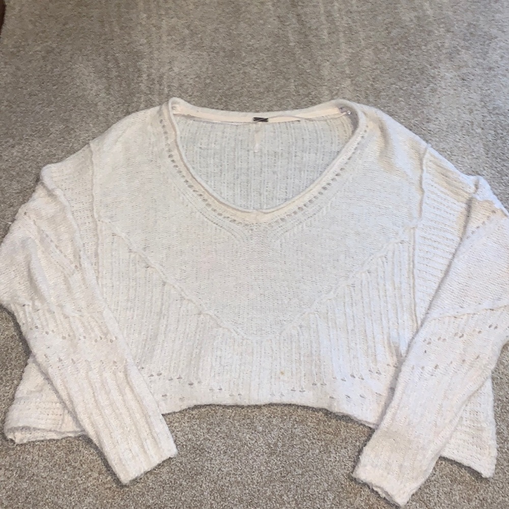 Free People cropped sweater size small